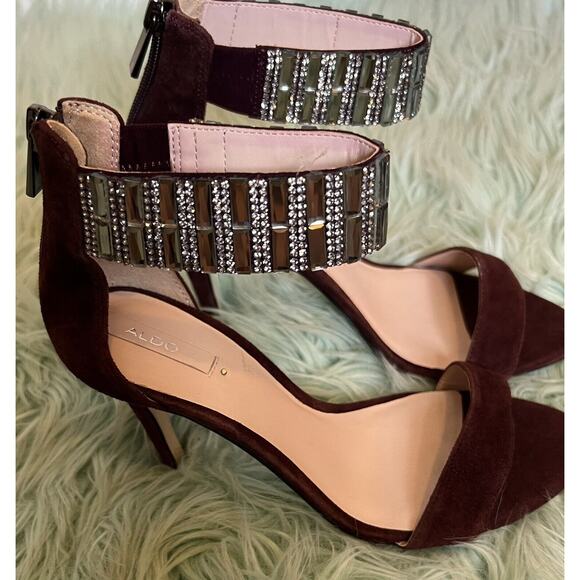 Aldo Stilletto High Heel Size 6.5 Rhinestone Ankle Strap Open Toe Shoe Suede Red - Picture 3 of 7